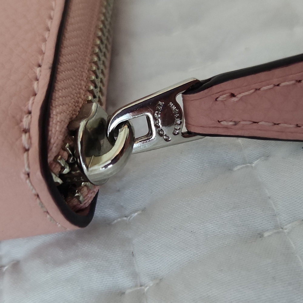 Coach Accordion Wallet NWOT - Picture 6 of 7